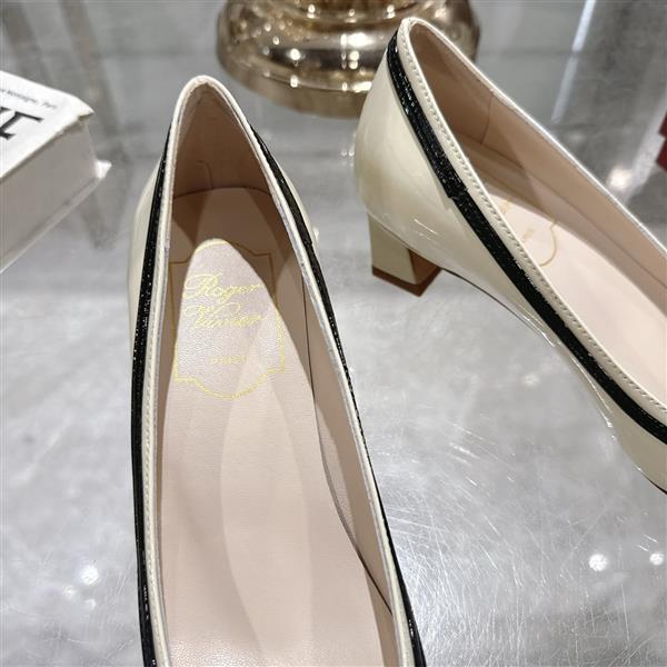 20251127173959906 270